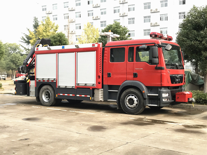 ����MAN���U��Ԯ����܇