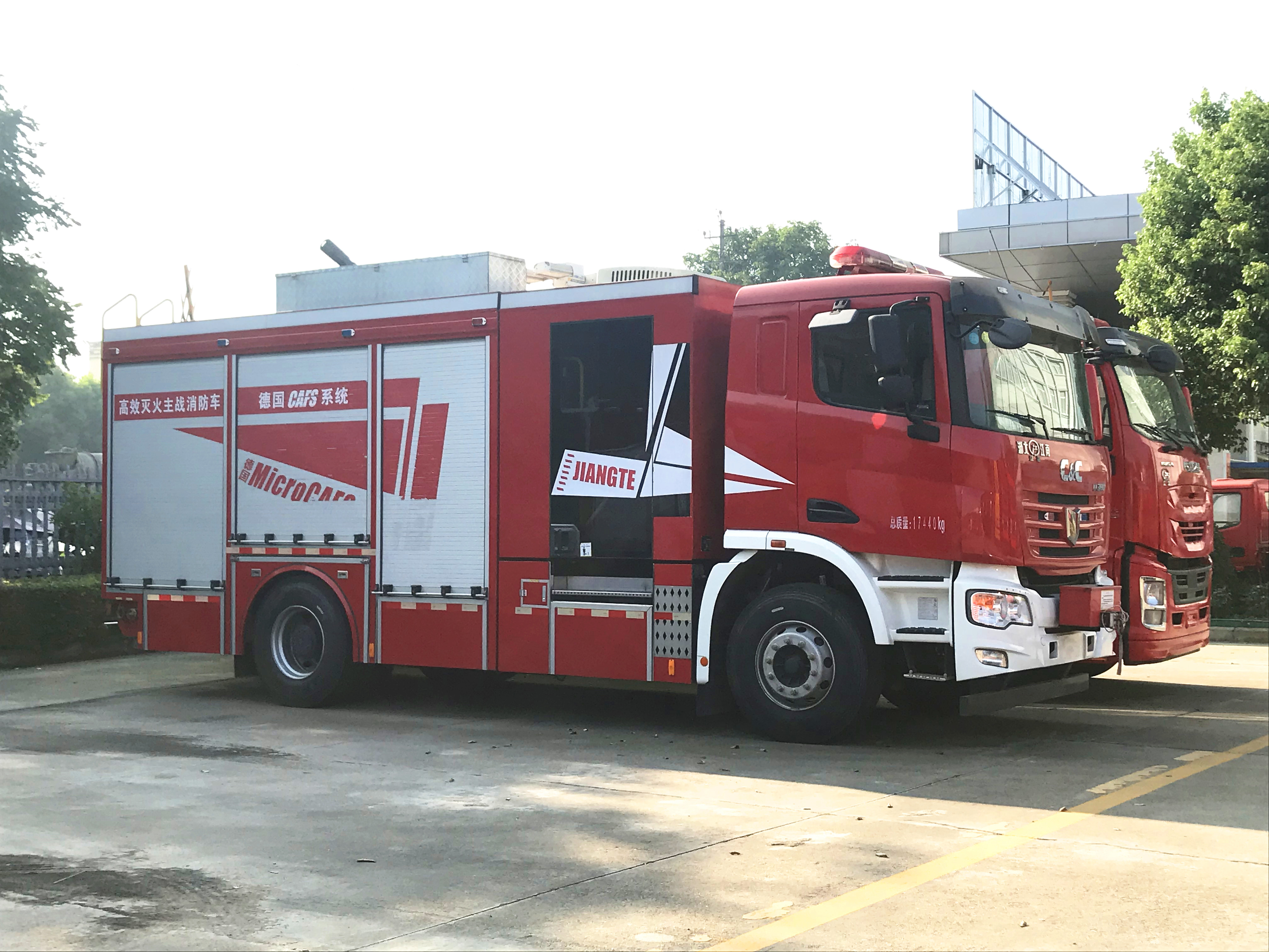 (li��n)���ؿ��๦������(zh��n)����܇